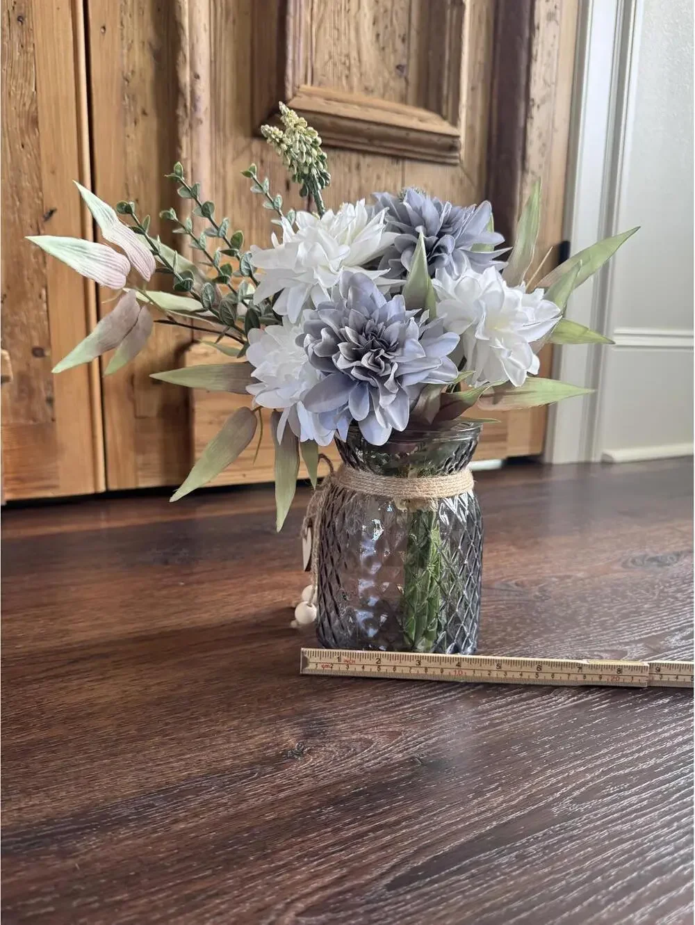 Primrue | Blue & White Faux Flowers in Glass Vase | NWOT | 1065